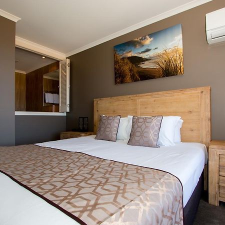 Beach Haven Executive Apartments Korora Экстерьер фото