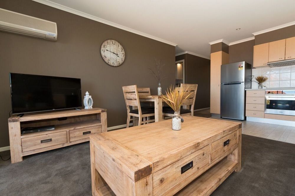 Beach Haven Executive Apartments Korora Экстерьер фото