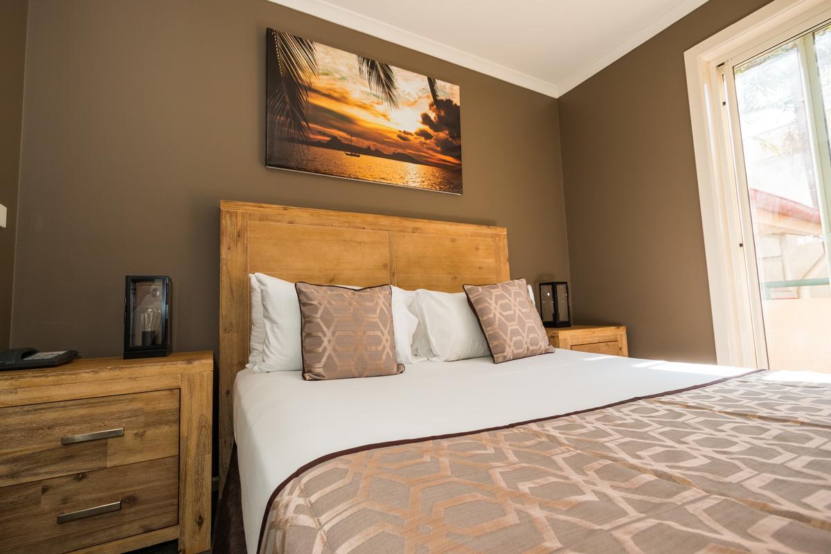 Beach Haven Executive Apartments Korora Экстерьер фото