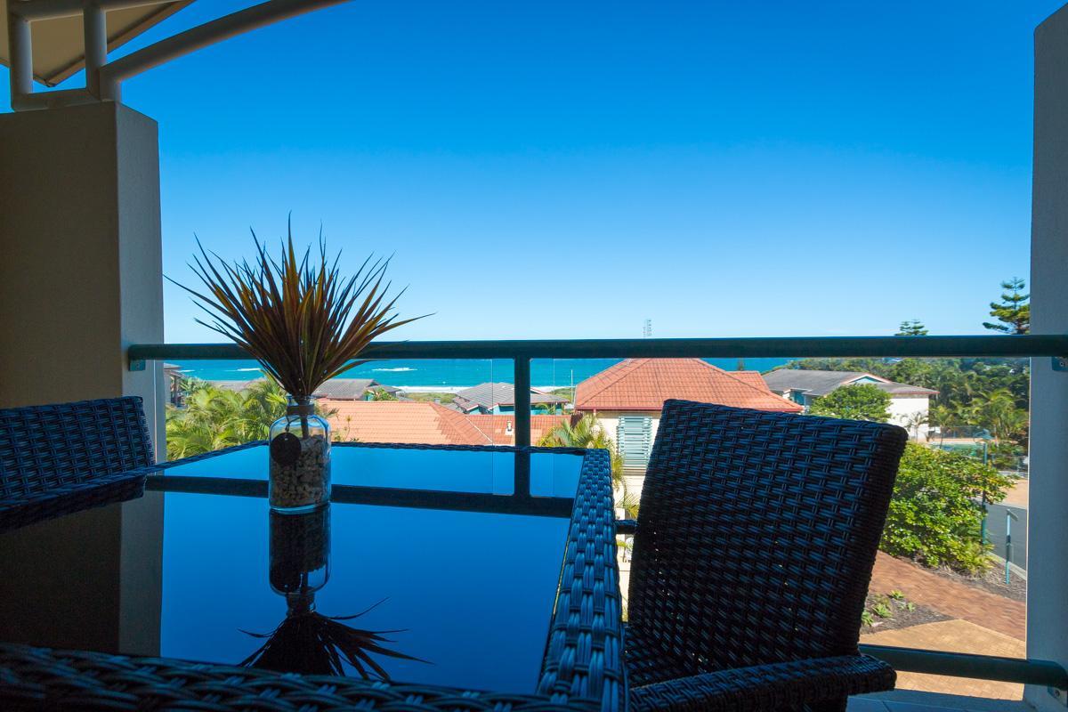 Beach Haven Executive Apartments Korora Экстерьер фото