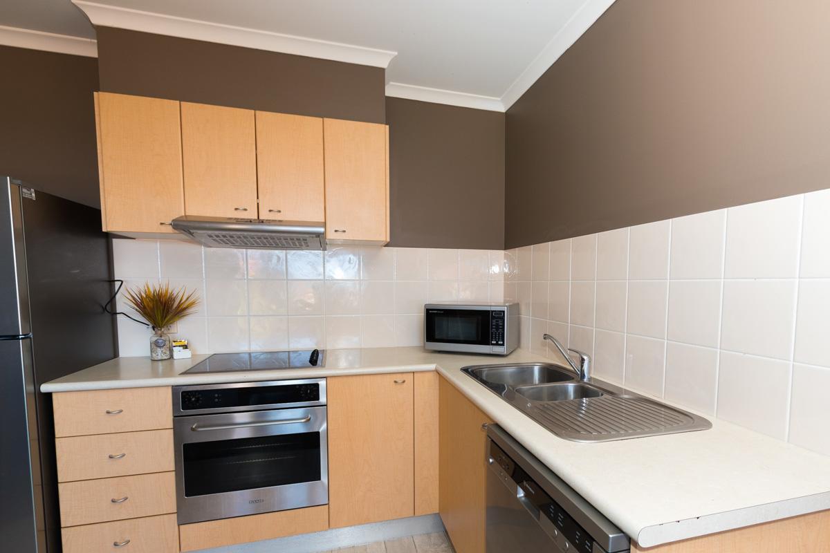 Beach Haven Executive Apartments Korora Экстерьер фото